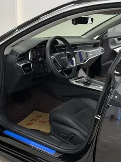 Audi A7L 2022 45 TFSI quattro S-line Voir le costume d'écoulement lointain intérieur photo 7