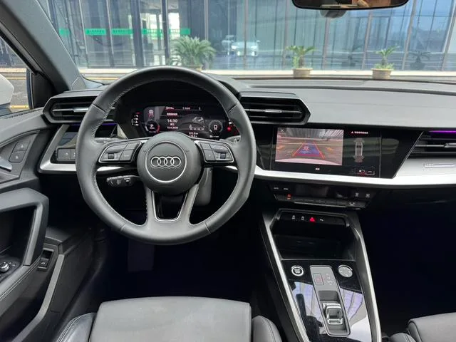 Audi A3 2022 Sportback 35 TFSI Estilo deportivo de moda interior foto 10