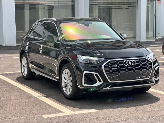 Audi Q5L 2022 40T Deluxe Dynamic exterior photo 2
