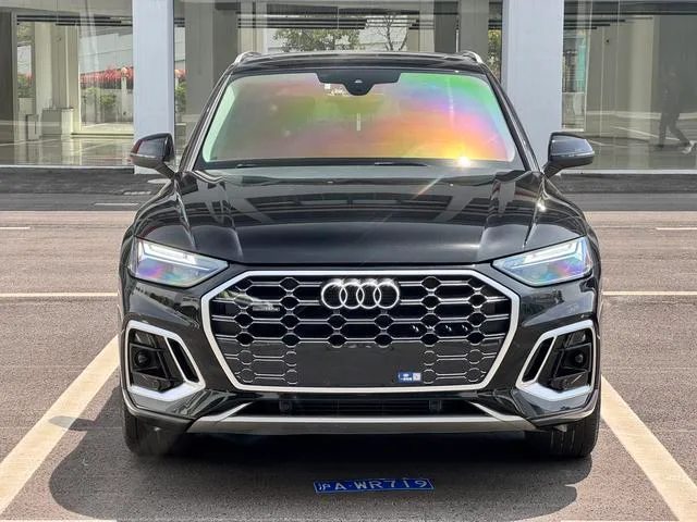 Audi Q5L 2022 40T Deluxe Dynamic exterior photo 3