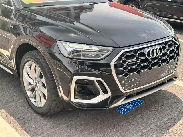 Audi Q5L 2022 40T Deluxe Dynamic exterior photo 4