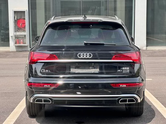 Audi Q5L 2022 40T Deluxe Dynamic exterior photo 5
