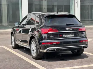 Audi Q5L 2022 40T Deluxe Dynamic exterior photo 7
