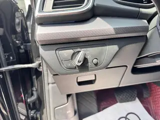 Audi Q5L 2022 40T Deluxe Dynamic interior photo 12