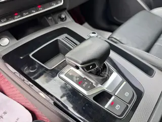 Audi Q5L 2022 40T Deluxe Dynamic interior photo 20