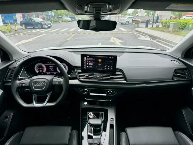 Audi Q5L 2022 Reforma 40T Deluxe dinámico exterior foto 5