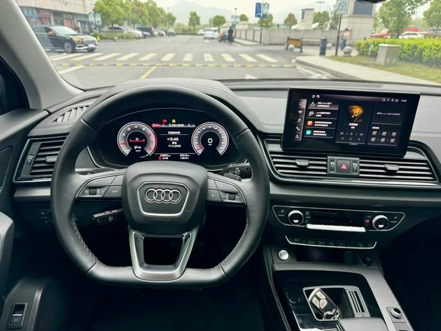Audi Q5L 2022 Reforma 40T Deluxe dinámico exterior foto 6