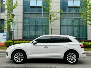 Audi Q5L 2022 Reforma 40T Deluxe dinámico interior foto 10