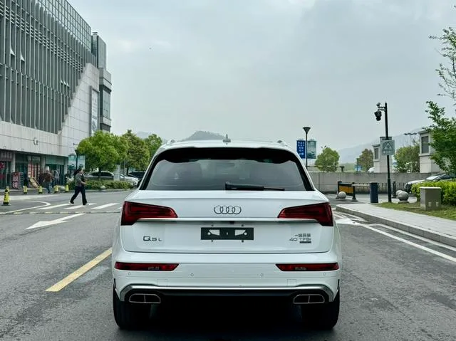 Audi Q5L 2022 Reforma 40T Deluxe dinámico interior foto 12