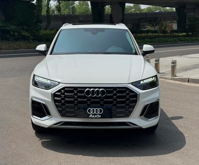 Audi Q5L 2022 45T Deluxe Dynamic exterior photo 2