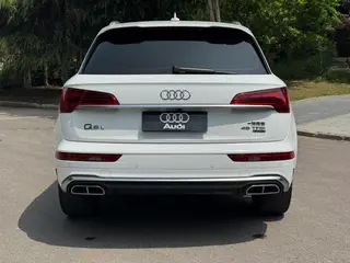Audi Q5L 2022 45T Deluxe Dynamic interior photo 11