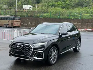 Audi Q5L 2022 Модификация 45T Роскошный динамичный тип