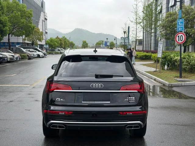 Audi Q5L 2022 Restyling 45T Deluxe Dynamic exterior photo 5