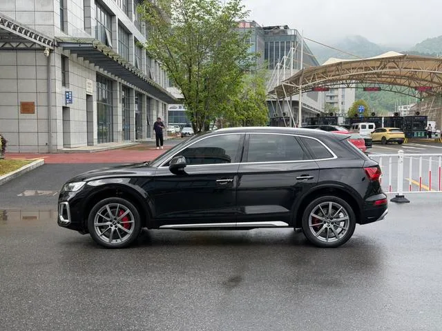 Audi Q5L 2022 Restyling 45T Deluxe Dynamic exterior photo 7