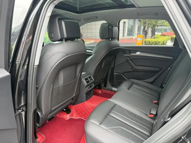 Audi Q5L 2022 Restyling 45T Deluxe Dynamic interior photo 10