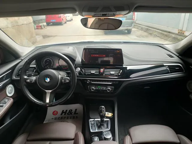 BMW 1 Series 2021 120i M Sports version interior photo 9