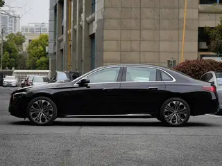 Mercedes-Benz E-Class 2026 E 300 L Type de luxe Voiture extérieur photo 3