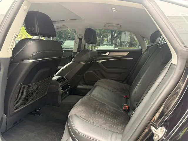 Audi A7L 2024 45 TFSI S-line Ensemble de cristal de rêve intérieur photo 7