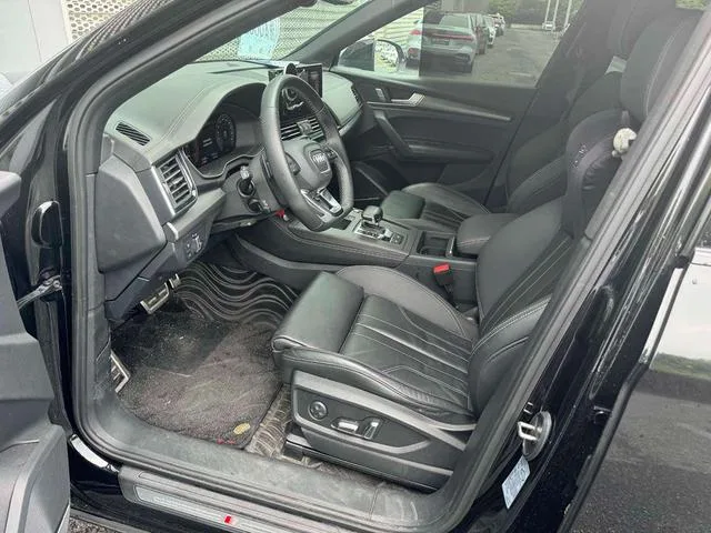 Audi Q5L 2023 45T Deluxe Dynamic interior photo 10
