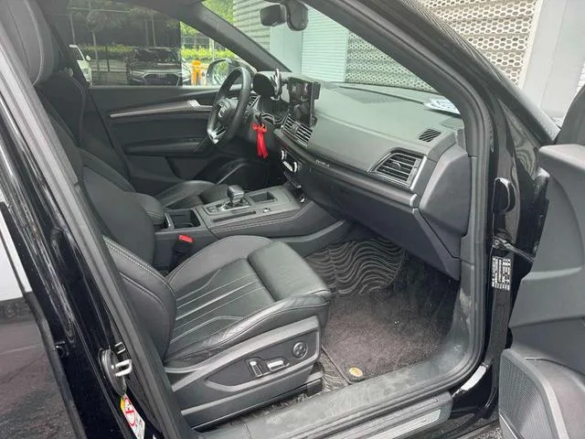 Audi Q5L 2023 45T Deluxe Dynamic interior photo 14