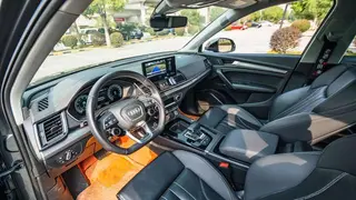 Audi Q5L 2022 45T Deluxe Dynamic interior photo 11