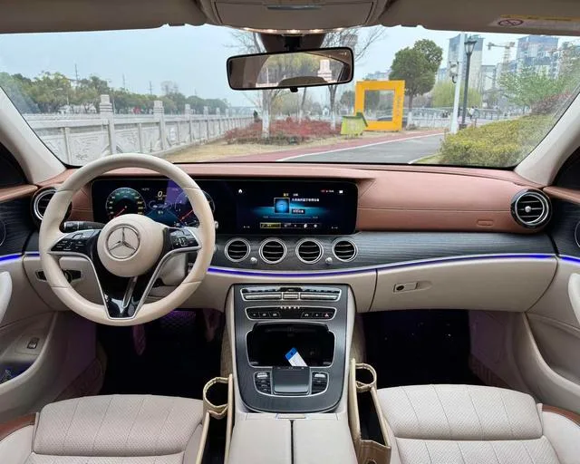 Mercedes-Benz E-Class 2021 Restyling E 260 L Passenger car interior photo 6