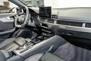 Audi A4L 2024 40 TFSI quattro RS Kit Burn Rate Type interior photo 18