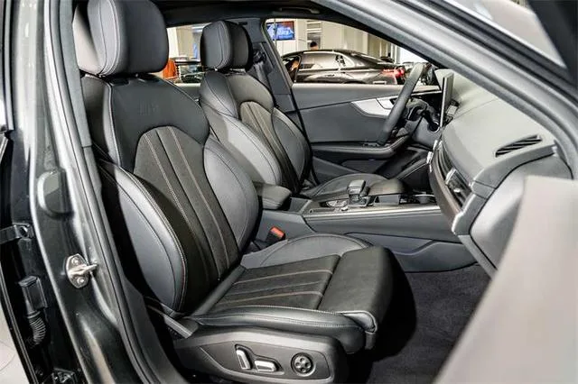 Audi A4L 2024 40 TFSI quattro RS Kit Burn Rate Type interior photo 20