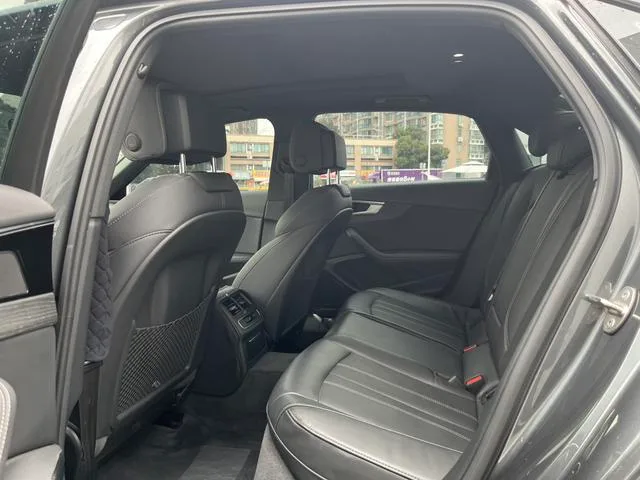 Audi A4L 2023 40 TFSI Deluxe Dynamic interior photo 8