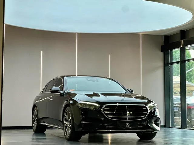 Mercedes-Benz E-Class 2024 Restyling E 300 L Fashionable Passenger car exterior photo 3