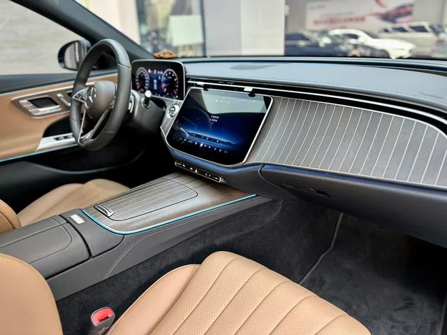 Mercedes-Benz E-Class 2024 Restyling E 300 L Fashionable Passenger car interior photo 8