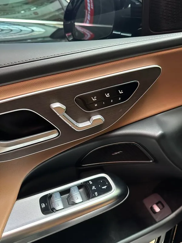 Mercedes-Benz E-Class 2024 Restyling E 300 L Fashionable Passenger car interior photo 11