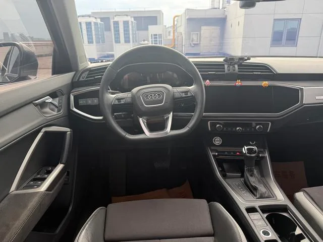Audi Q3 2023 35 TFSI Tipo dinámico de moda (1.5T) interior foto 18