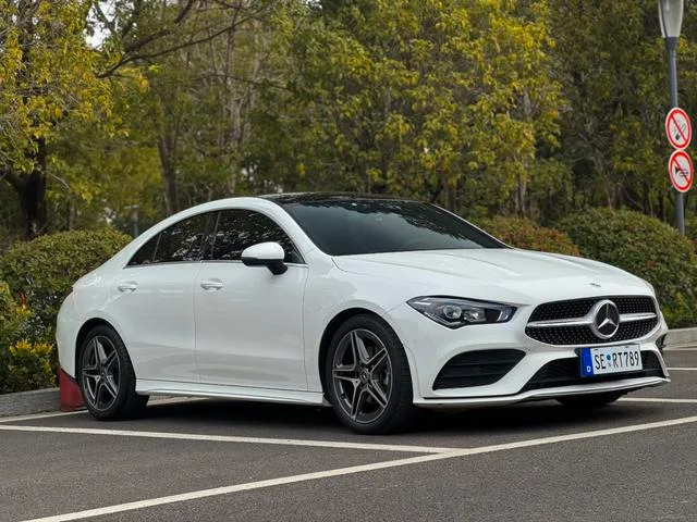 Mercedes-Benz CLA 2022 CLA 200 Four-door coupe exterior photo 4