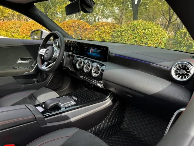Mercedes-Benz CLA 2022 CLA 200 Four-door coupe interior photo 13