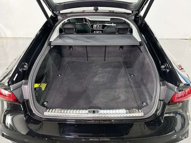 Audi A7 2023 45 TFSI Selección interior foto 6