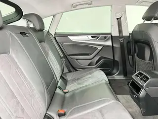 Audi A7 2023 45 TFSI Selección interior foto 7