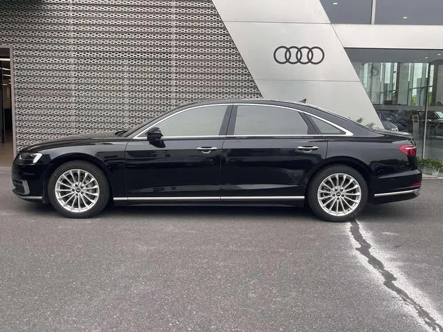 Audi A8 2021 A8L 50 TFSI quattro Comfortable exterior photo 4