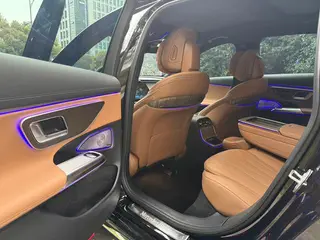 Mercedes-Benz E-Class 2025 E 300 L Fashionable Passenger car exterior photo 6