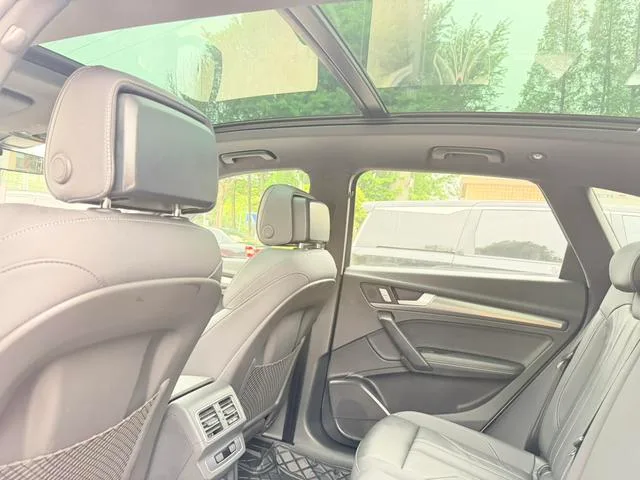Audi Q5L Sportback 2023 40 TFSI Luxury type interior photo 14