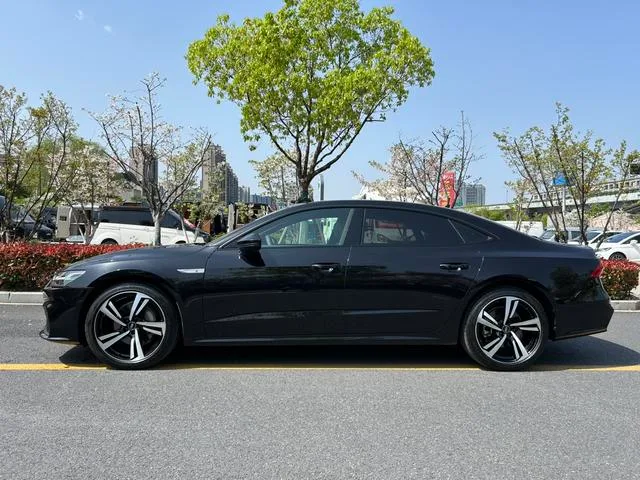 Audi A7L 2022 45 TFSI quattro S-line Wind Knight exterior photo 3