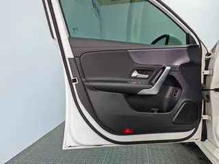 Mercedes-Benz A-Class 2022 A 200 L Спортивный седан Модная версия интерьер фото 13
