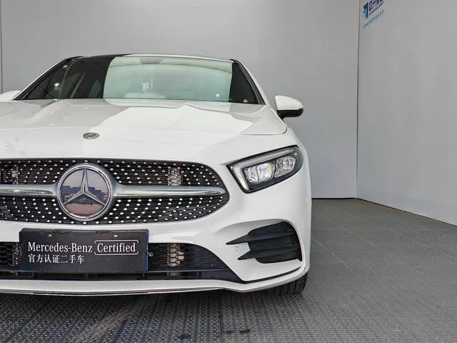 Mercedes-Benz A-Class 2022 A 200 L Спортивный седан Модная версия интерьер фото 18