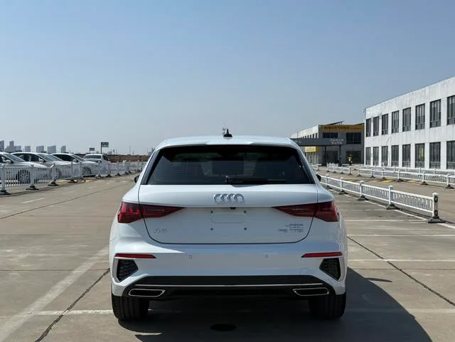 Audi A3 2023 Sportback 35 TFSI Модный спортивный тип экстерьер фото 6