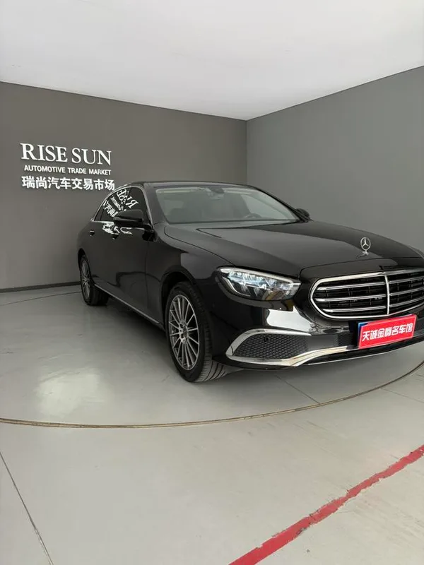 Mercedes-Benz E-Class 2022 Restyling E 260 L Passenger car exterior photo 2