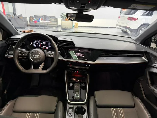 Audi A3 2024 Sportback 35 TFSI Fashion Sport exterior photo 9