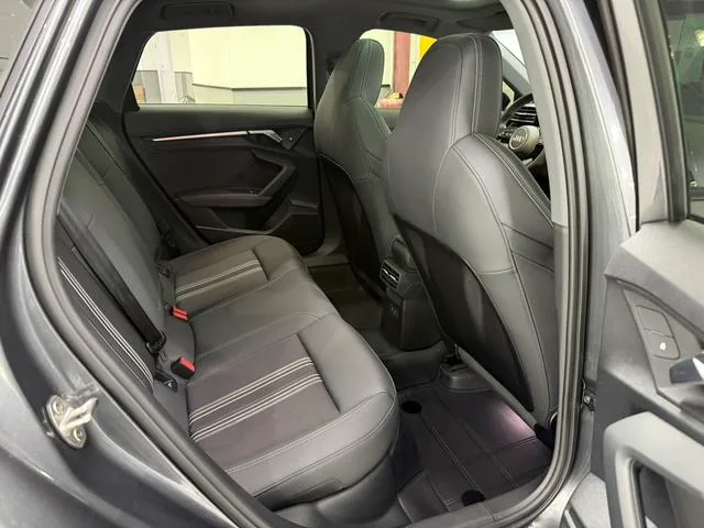 Audi A3 2024 Sportback 35 TFSI Fashion Sport interior photo 11