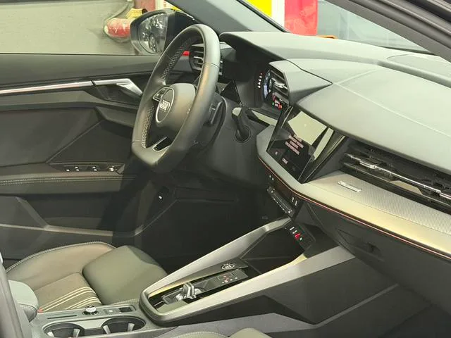Audi A3 2024 Sportback 35 TFSI Fashion Sport interior photo 14