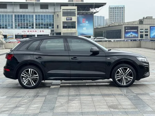 Audi Q5L 2022 40T RS Burning rate kit type exterior photo 7