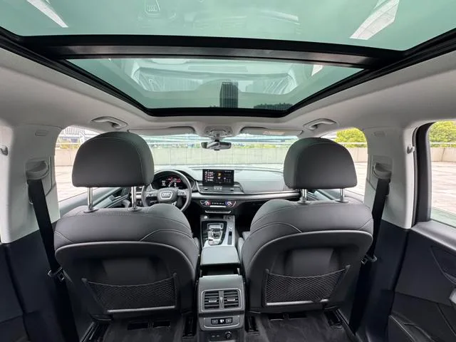 Audi Q5L 2022 40T RS Burning rate kit type interior photo 13